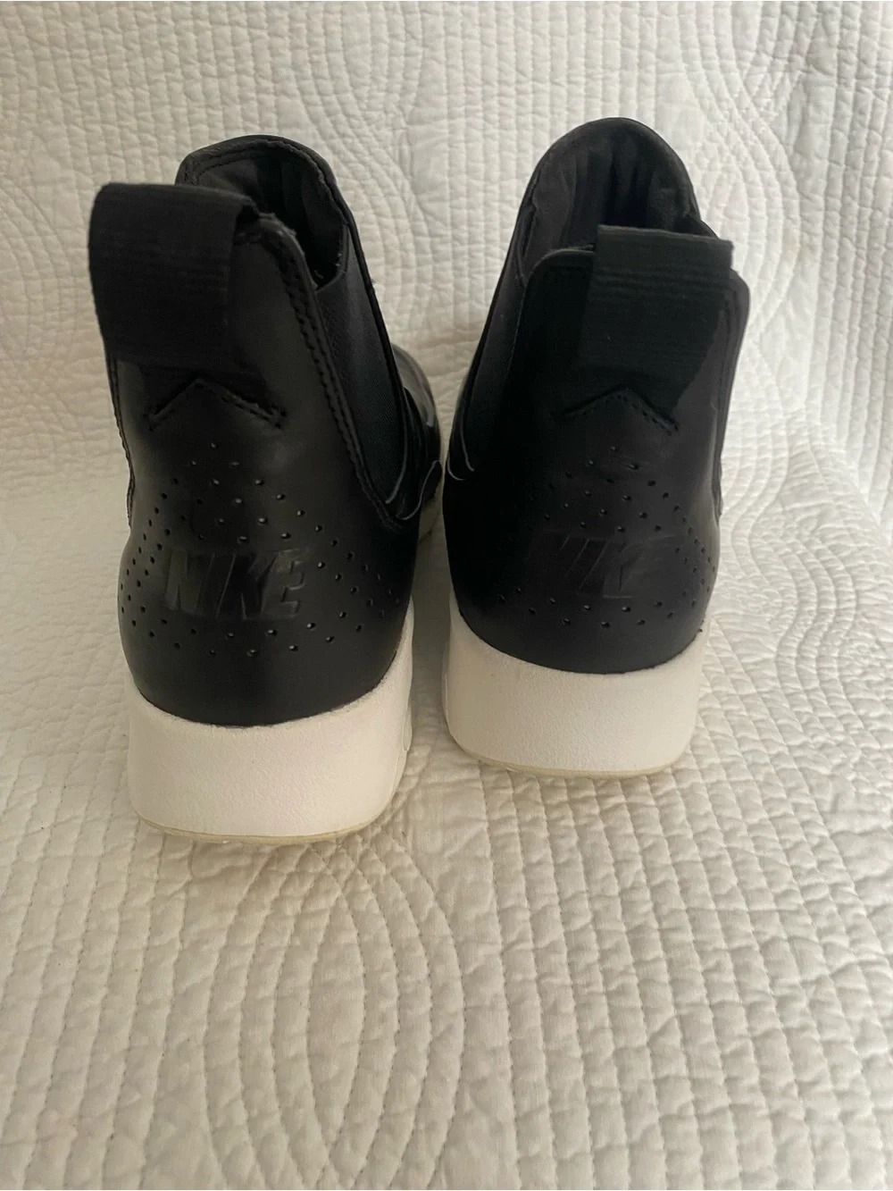 Nike Black Slip-On Air Max Thea Sneakers with White Midsole